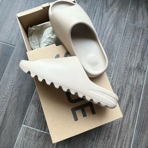 Yeezy Slides